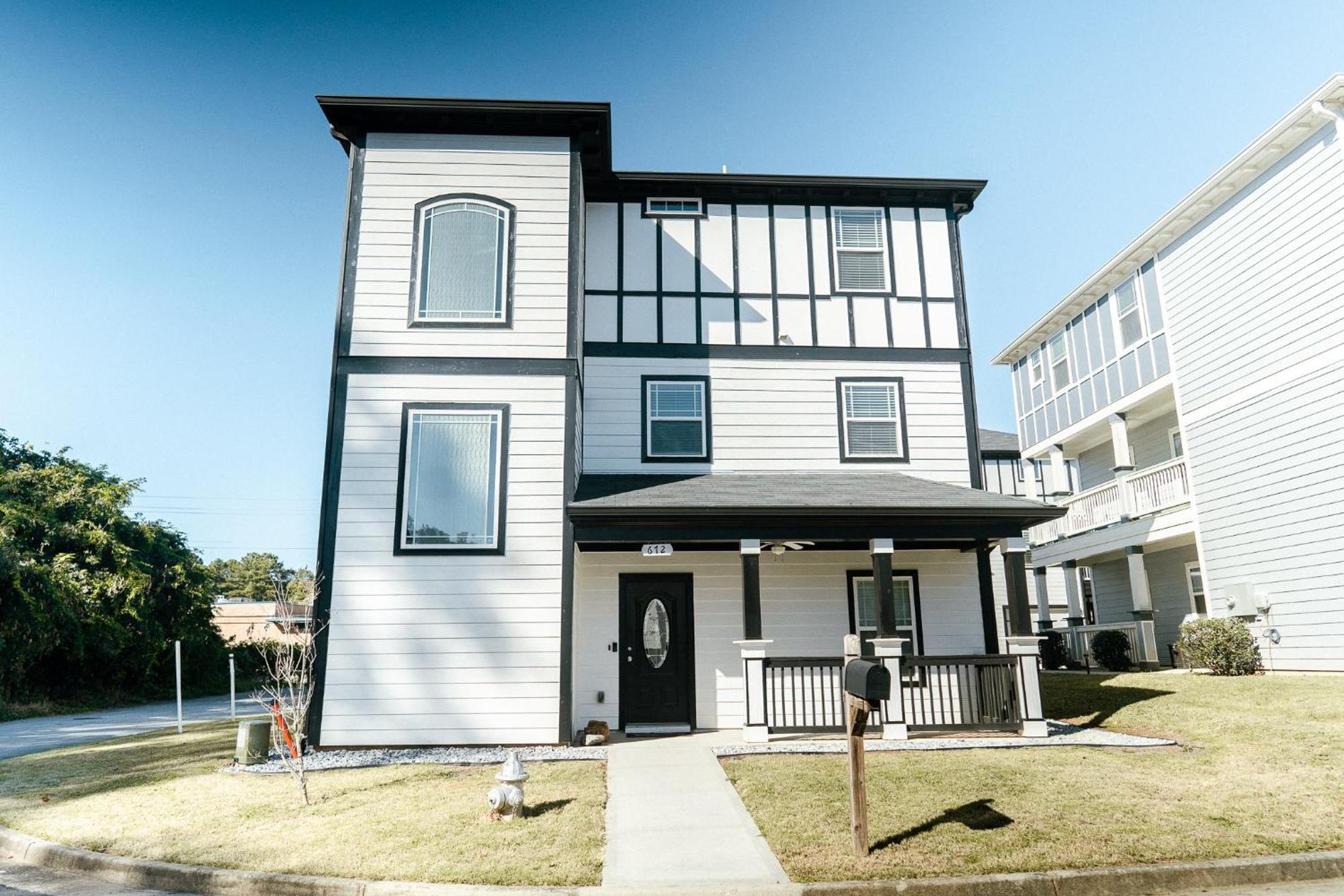 Enjoy This Mini-Mansion Near Downtown And The Airport! Atlanta Exteriér fotografie