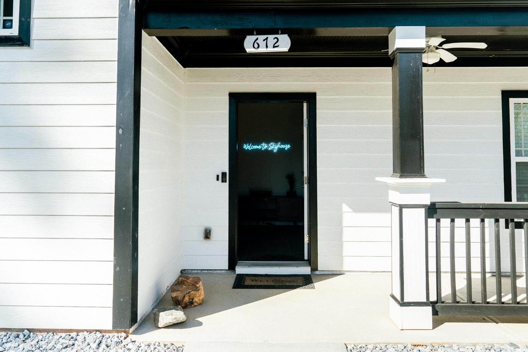 Enjoy This Mini-Mansion Near Downtown And The Airport! Atlanta Exteriér fotografie